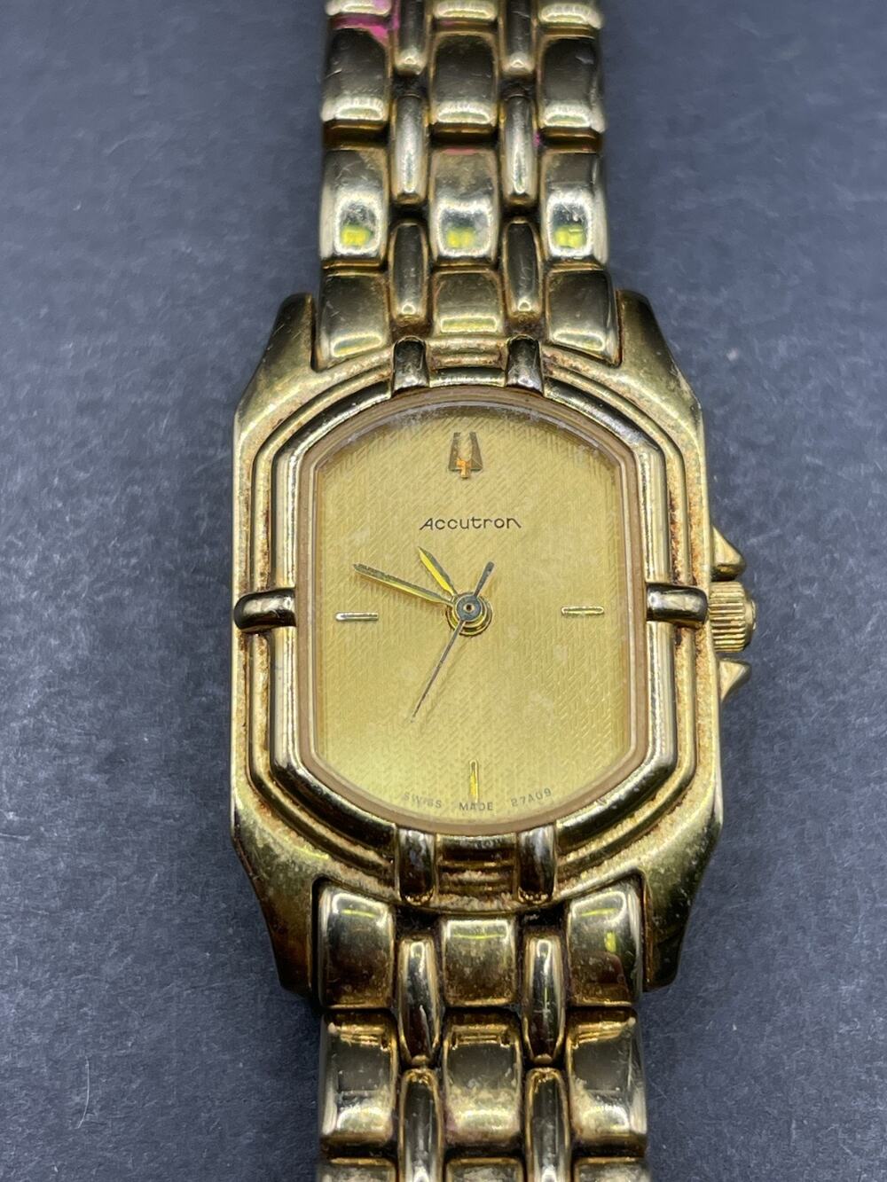 Vintage Accutron Swiss Made Gold Tone Stainless Steel Quartz Watch 533306 20.6MM